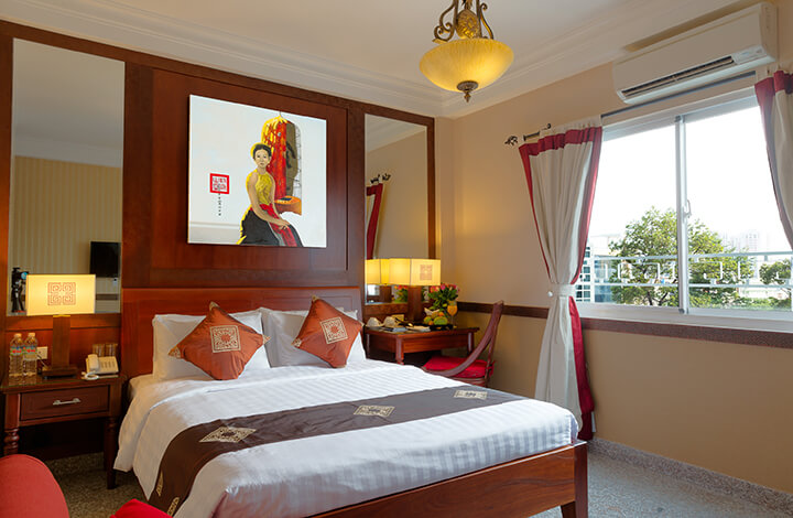 Solstice Room